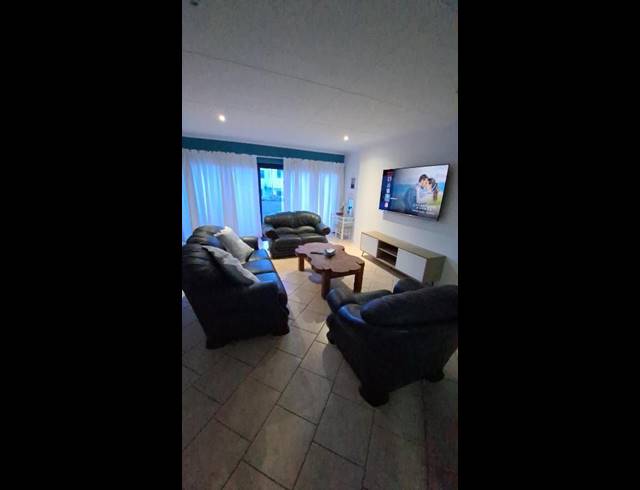 2 BEDROOM PROPERTY TO RENT IN WAVECREST